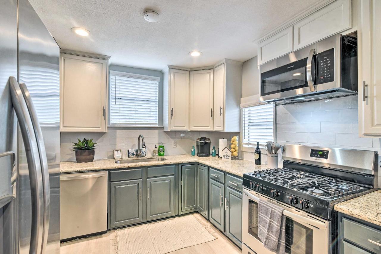 Galveston Home About 1 Mi To Pier, Fishing, And Beaches Ngoại thất bức ảnh